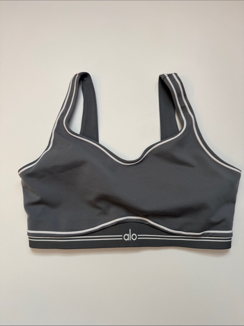ALO Yoga Grey Seamless V-Neck Sports Bra